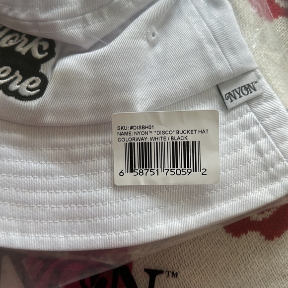 New York or Nowhere “Disco” bucket hat, BNWT - Picture 3 of 3